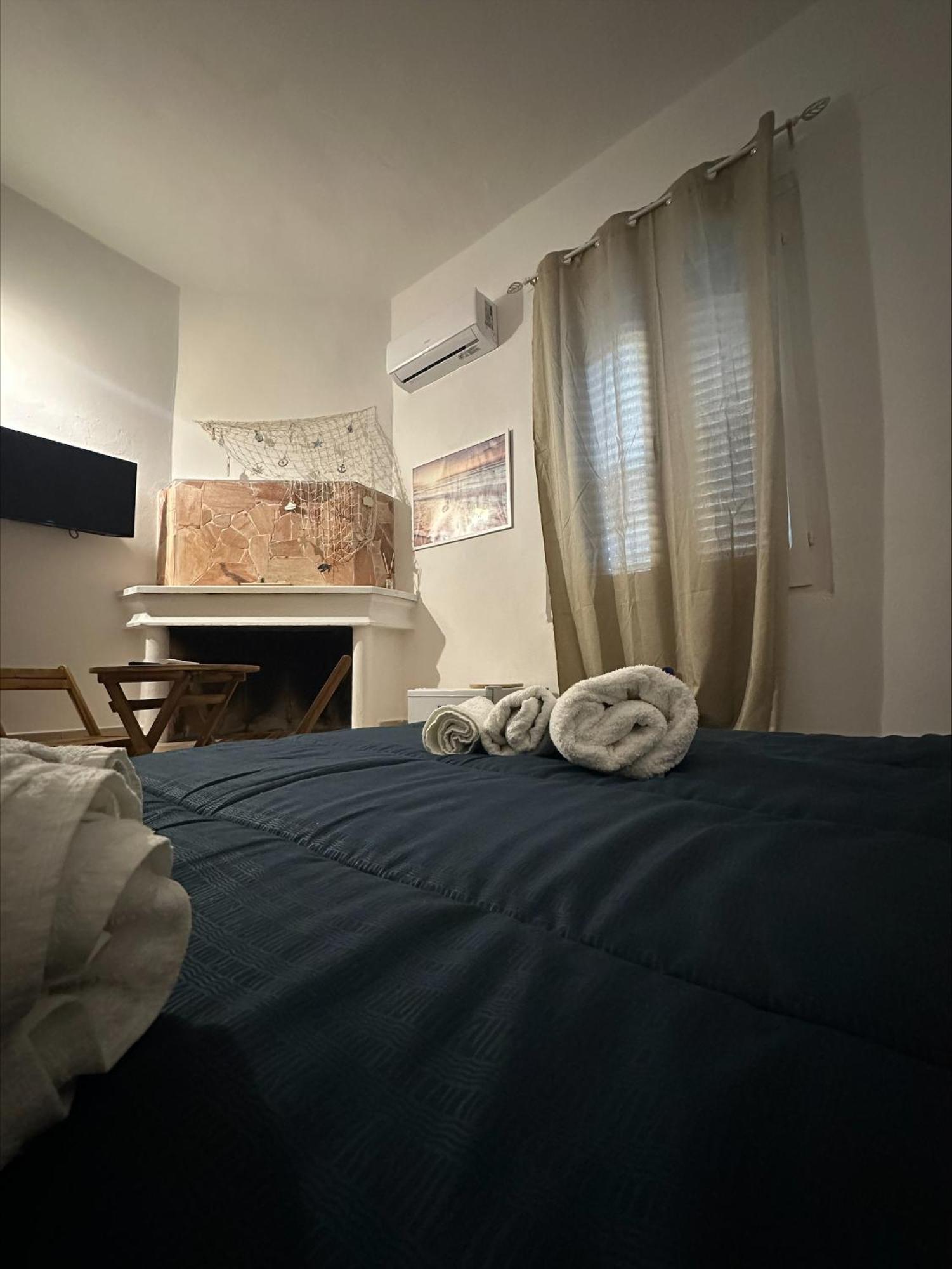 Moncici House Hotell Porto Torres Exteriör bild